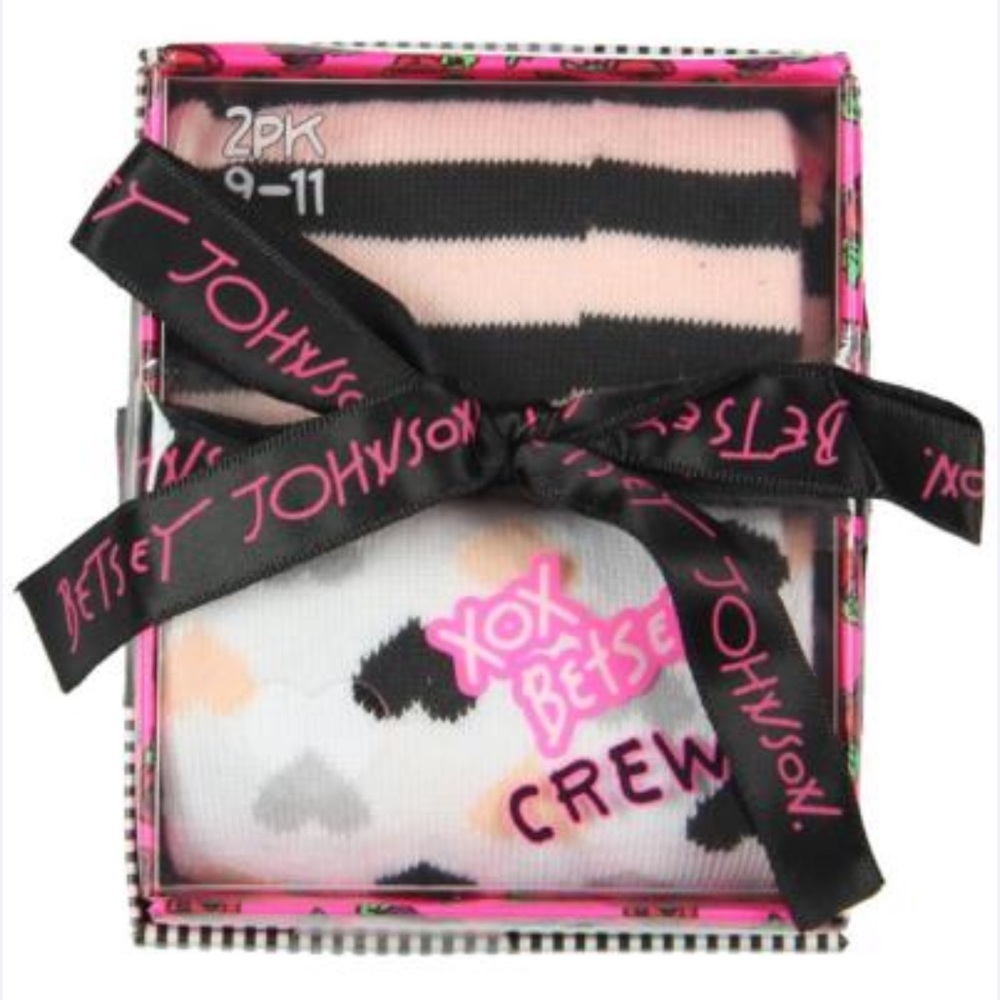 🆕 Betsey Johnson Boxed Crew Socks - Picture 3 of 6